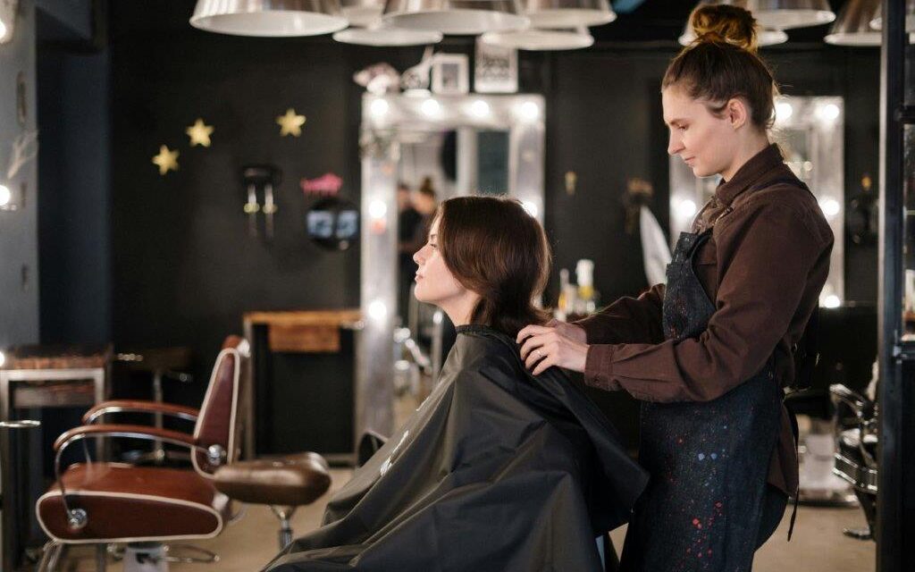 Hair & Beauty Along the Thames